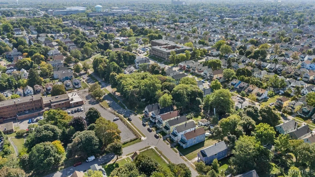 239 Florida Street, Buffalo, New York 14208, Buffalo, New York 14208, 6 Bedrooms Bedrooms, ,2 BathroomsBathrooms,Residential,For Sale,239 Florida Street, Buffalo, New York 14208,0,B1638834