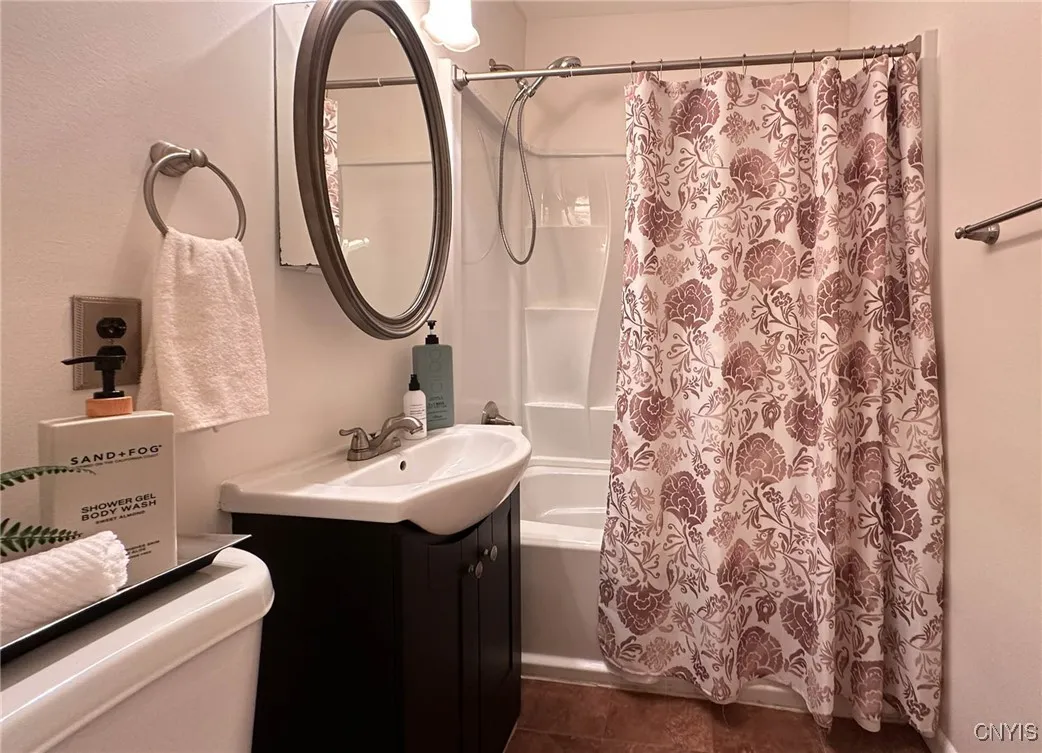 11 Brookline Drive, Utica, New York 13501, Utica, New York 13501, 3 Bedrooms Bedrooms, 9 Rooms Rooms,2 BathroomsBathrooms,Residential,For Sale,11 Brookline Drive, Utica, New York 13501,0,S1638805