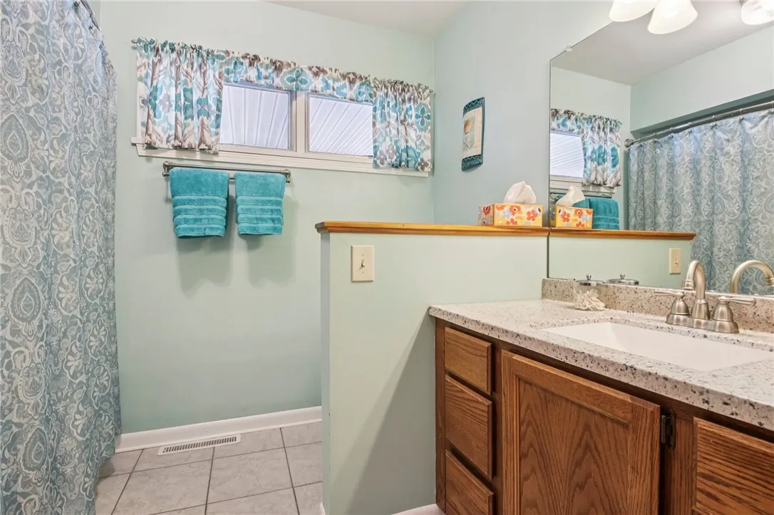 446 Trimmer Road, Parma, New York 14559, Parma, New York 14559, 3 Bedrooms Bedrooms, 6 Rooms Rooms,1 BathroomBathrooms,Residential,For Sale,446 Trimmer Road, Parma, New York 14559,0,R1638649