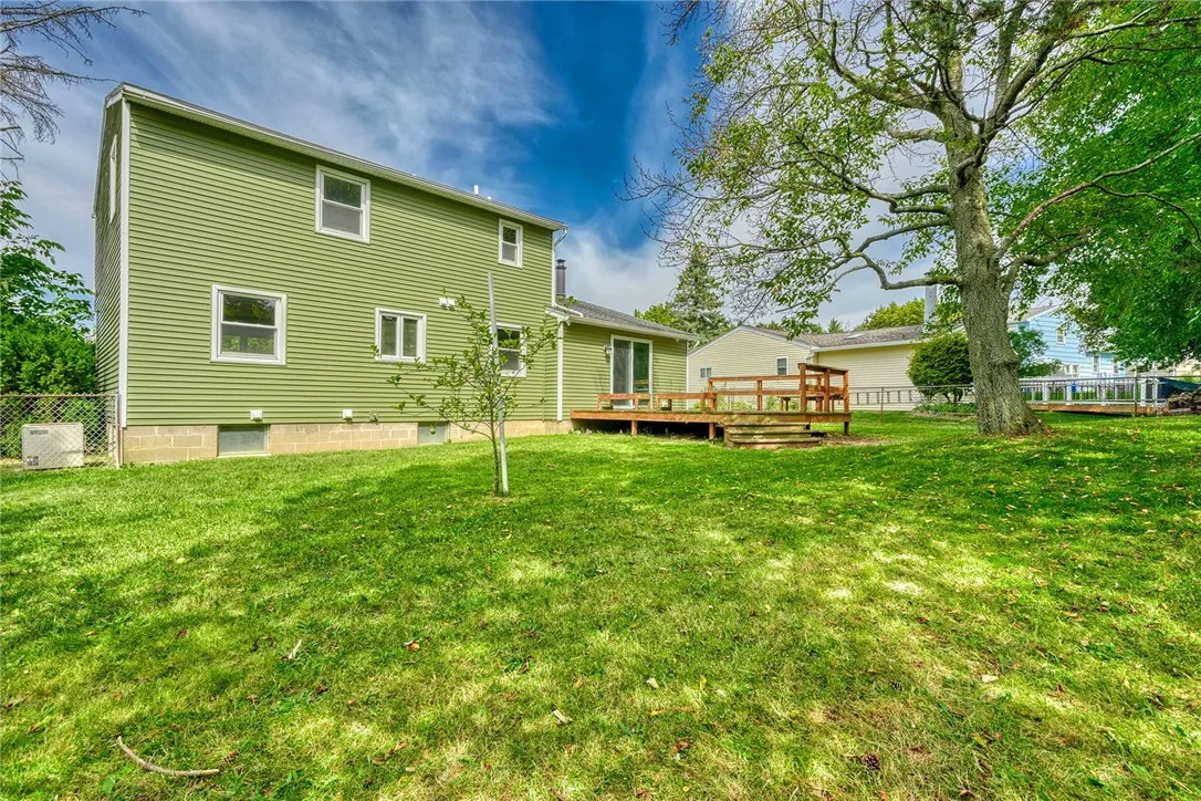 51 Beacon Hills Drive North, Penfield, New York 14, Penfield, New York 14526, 3 Bedrooms Bedrooms, 6 Rooms Rooms,1 BathroomBathrooms,Residential,For Sale,51 Beacon Hills Drive North, Penfield, New York 14,0,R1637897