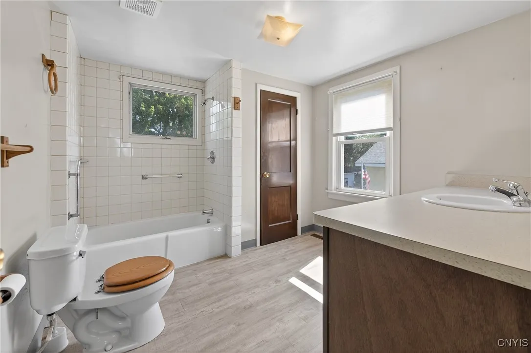 316 Colfax Ave, Dewitt, New York 13057, De Witt, New York 13057, 4 Bedrooms Bedrooms, 8 Rooms Rooms,2 BathroomsBathrooms,Residential,For Sale,316 Colfax Ave, Dewitt, New York 13057,0,S1638584