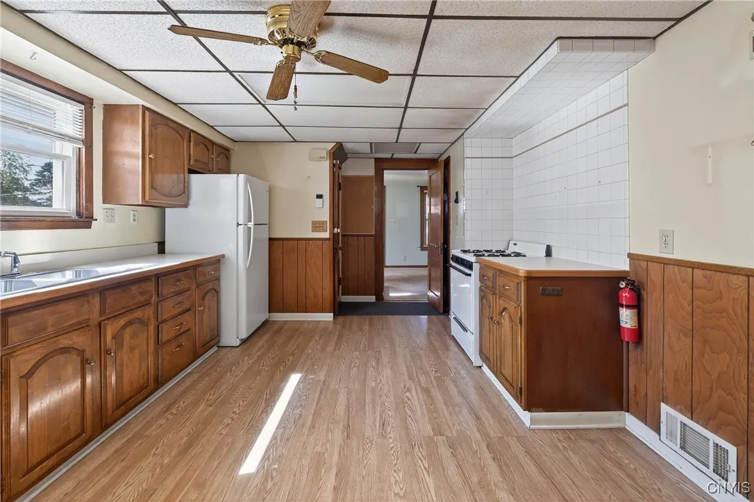 316 Colfax Ave, Dewitt, New York 13057, De Witt, New York 13057, 4 Bedrooms Bedrooms, 8 Rooms Rooms,2 BathroomsBathrooms,Residential,For Sale,316 Colfax Ave, Dewitt, New York 13057,0,S1638584
