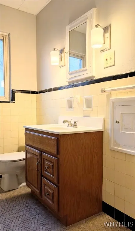 95 Rand Avenue, Buffalo, New York 14216, Buffalo, New York 14216, 3 Bedrooms Bedrooms, 7 Rooms Rooms,1 BathroomBathrooms,Residential Lease,For Rent,95 Rand Avenue, Buffalo, New York 14216,0,B1638524