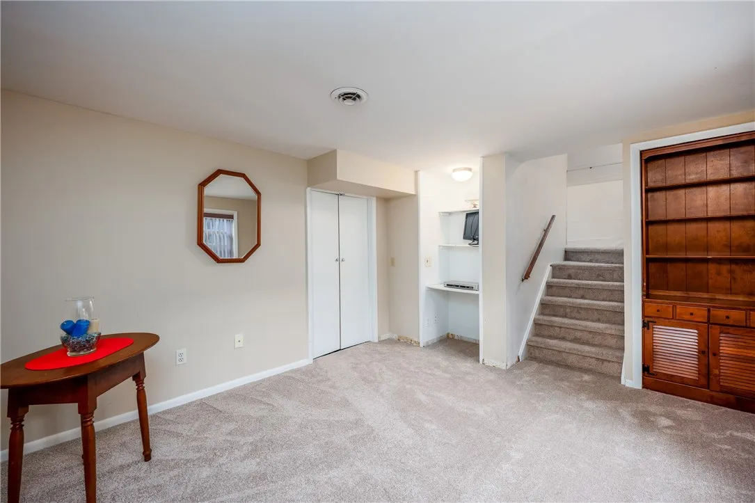 173 South Estate Drive, Webster, New York 14580, Webster, New York 14580, 2 Bedrooms Bedrooms, 5 Rooms Rooms,1 BathroomBathrooms,Residential,For Sale,173 South Estate Drive, Webster, New York 14580,0,R1635903