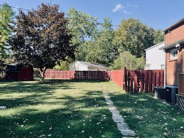 199 Fairgreen Drive Right, Amherst, New York 14228, Amherst, New York 14228, 3 Bedrooms Bedrooms, 5 Rooms Rooms,1 BathroomBathrooms,Residential Lease,For Rent,199 Fairgreen Drive Right, Amherst, New York 14228,0,B1638844