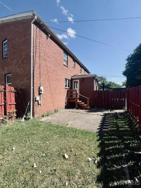 199 Fairgreen Drive Right, Amherst, New York 14228, Amherst, New York 14228, 3 Bedrooms Bedrooms, 5 Rooms Rooms,1 BathroomBathrooms,Residential Lease,For Rent,199 Fairgreen Drive Right, Amherst, New York 14228,0,B1638844
