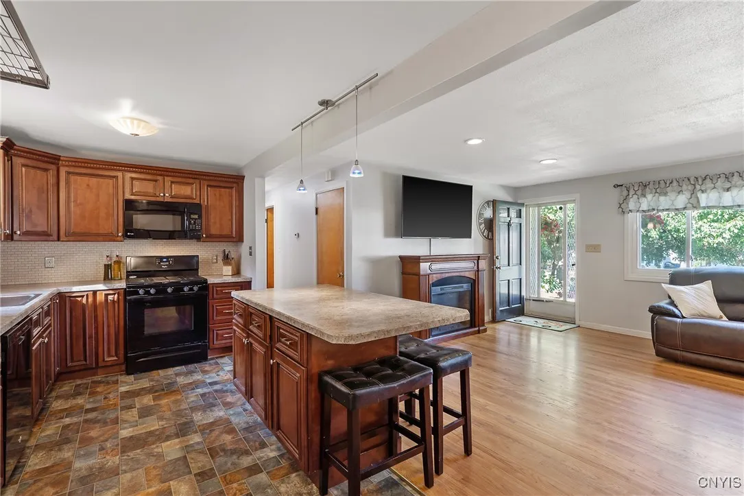 104 Fairwood Drive, Camillus, New York 13219, Camillus, New York 13219, 3 Bedrooms Bedrooms, 10 Rooms Rooms,2 BathroomsBathrooms,Residential,For Sale,104 Fairwood Drive, Camillus, New York 13219,0,S1638645