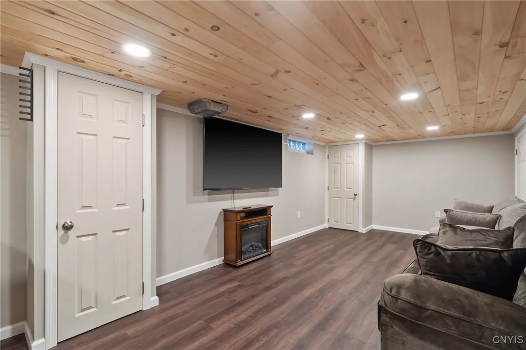 104 Fairwood Drive, Camillus, New York 13219, Camillus, New York 13219, 3 Bedrooms Bedrooms, 10 Rooms Rooms,2 BathroomsBathrooms,Residential,For Sale,104 Fairwood Drive, Camillus, New York 13219,0,S1638645