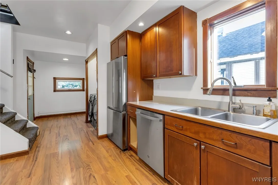 66 Salisbury Ave, Hamburg, New York 14219, Hamburg, New York 14219, 3 Bedrooms Bedrooms, 5 Rooms Rooms,2 BathroomsBathrooms,Residential,For Sale,66 Salisbury Ave, Hamburg, New York 14219,0,B1637918