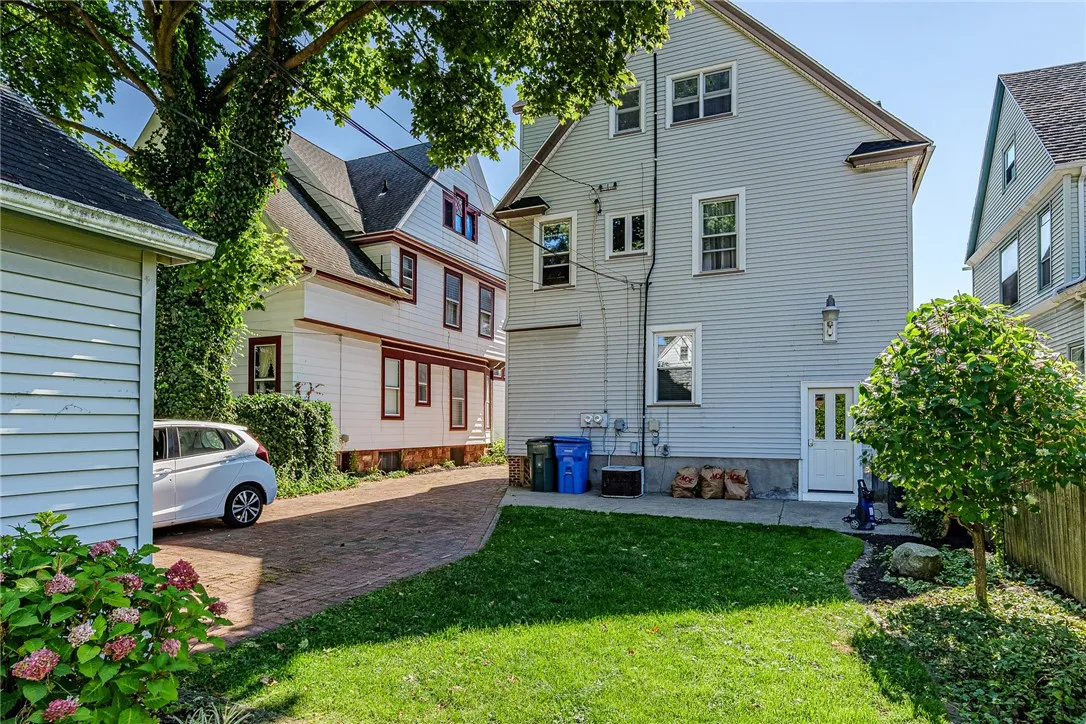 66 Harper Street, Rochester, New York 14607, Rochester, New York 14607, 5 Bedrooms Bedrooms, ,3 BathroomsBathrooms,Residential,For Sale,66 Harper Street, Rochester, New York 14607,0,R1638222