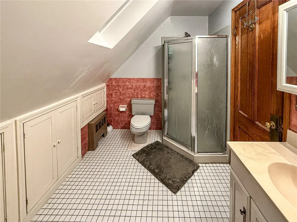 66 Harper Street, Rochester, New York 14607, Rochester, New York 14607, 5 Bedrooms Bedrooms, ,3 BathroomsBathrooms,Residential,For Sale,66 Harper Street, Rochester, New York 14607,0,R1638222