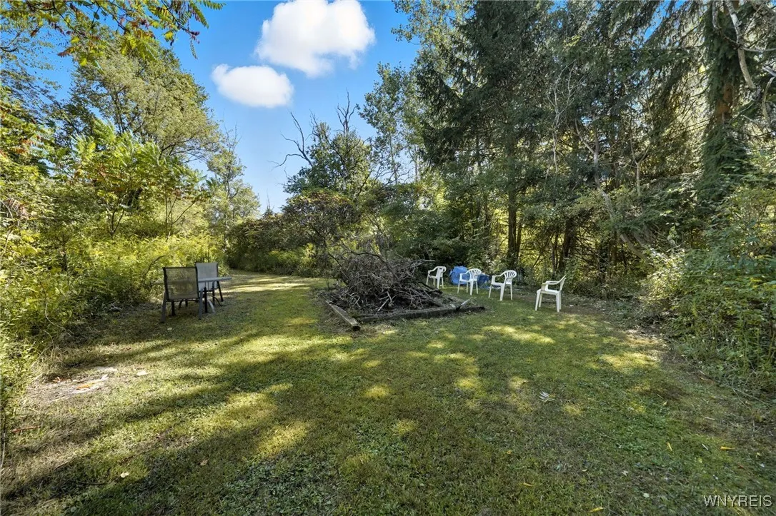 1499 Town Line Road, Alden, New York 14004, Alden, New York 14004, 5 Bedrooms Bedrooms, ,2 BathroomsBathrooms,Residential,For Sale,1499 Town Line Road, Alden, New York 14004,0,B1638766