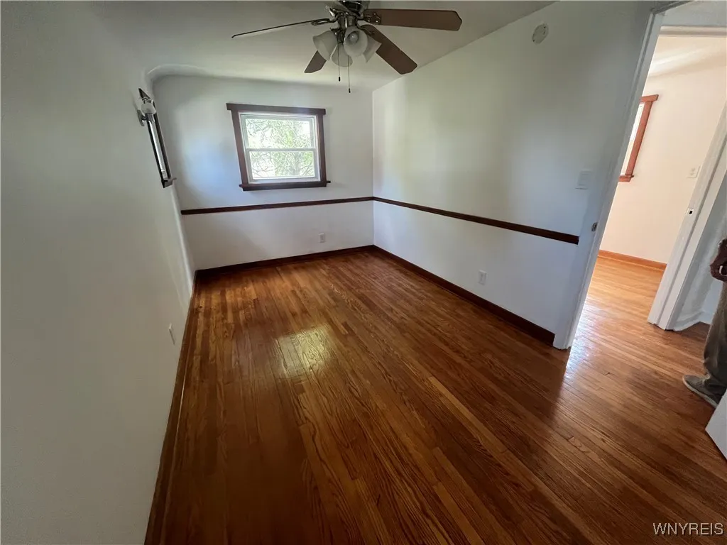 564 75th Street, Niagara Falls, New York 14304, Niagara Falls, New York 14304, 2 Bedrooms Bedrooms, 4 Rooms Rooms,1 BathroomBathrooms,Residential,For Sale,564 75th Street, Niagara Falls, New York 14304,0,B1638864