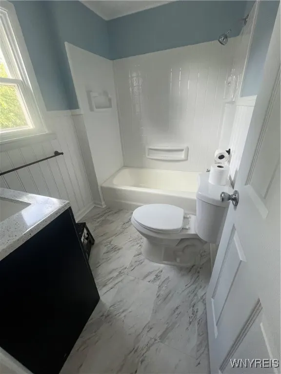 564 75th Street, Niagara Falls, New York 14304, Niagara Falls, New York 14304, 2 Bedrooms Bedrooms, 4 Rooms Rooms,1 BathroomBathrooms,Residential,For Sale,564 75th Street, Niagara Falls, New York 14304,0,B1638864