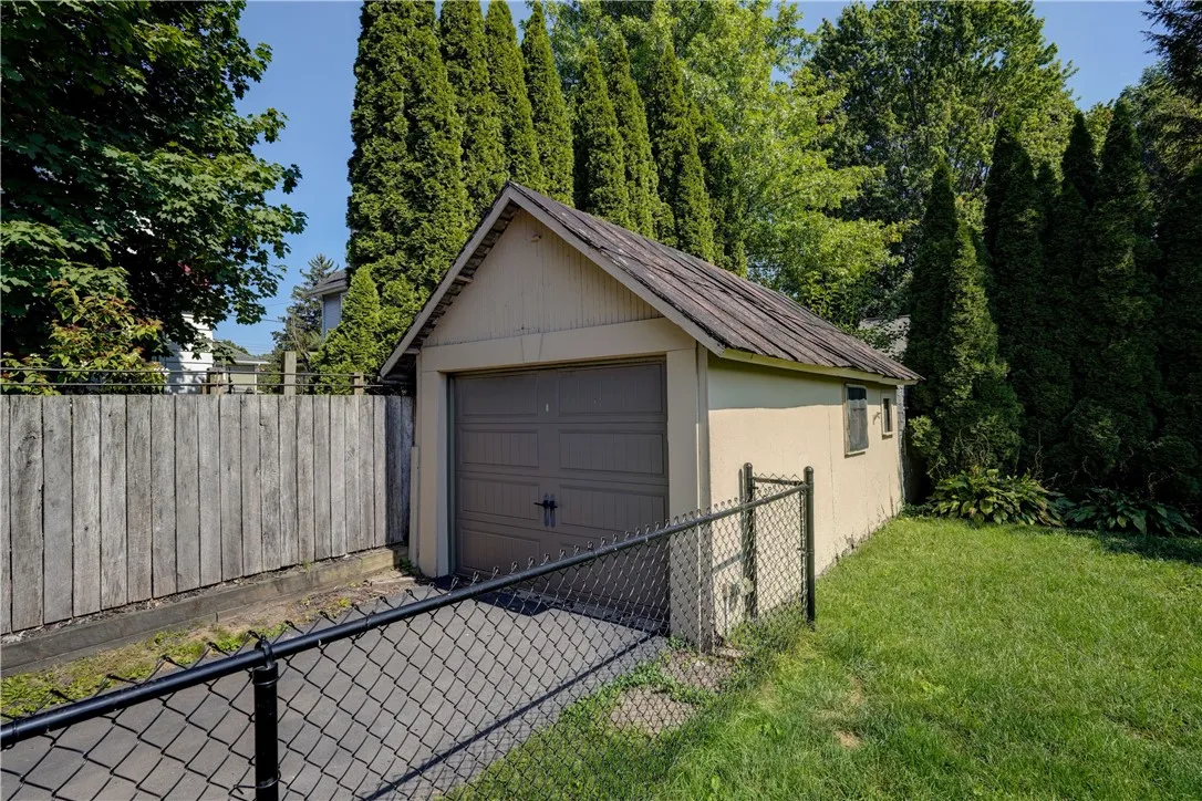 506 Madison Street, East Rochester, New York 14445, East Rochester, New York 14445, 3 Bedrooms Bedrooms, 6 Rooms Rooms,1 BathroomBathrooms,Residential Lease,For Rent,506 Madison Street, East Rochester, New York 14445,0,R1638073