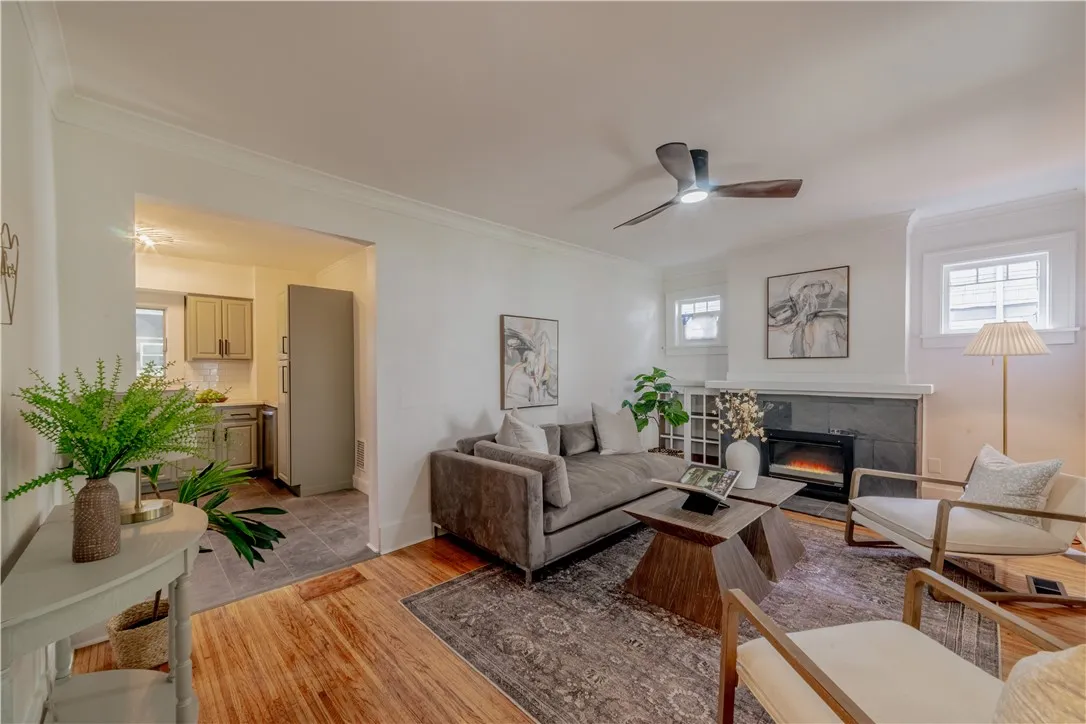 836 Seward Street, Rochester, New York 14611, Rochester, New York 14611, 4 Bedrooms Bedrooms, 7 Rooms Rooms,2 BathroomsBathrooms,Residential,For Sale,836 Seward Street, Rochester, New York 14611,0,R1638574