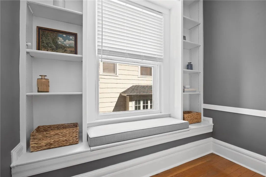 320 Barrington Street, Rochester, New York 14607, Rochester, New York 14607, 4 Bedrooms Bedrooms, 12 Rooms Rooms,3 BathroomsBathrooms,Residential,For Sale,320 Barrington Street, Rochester, New York 14607,0,R1638870