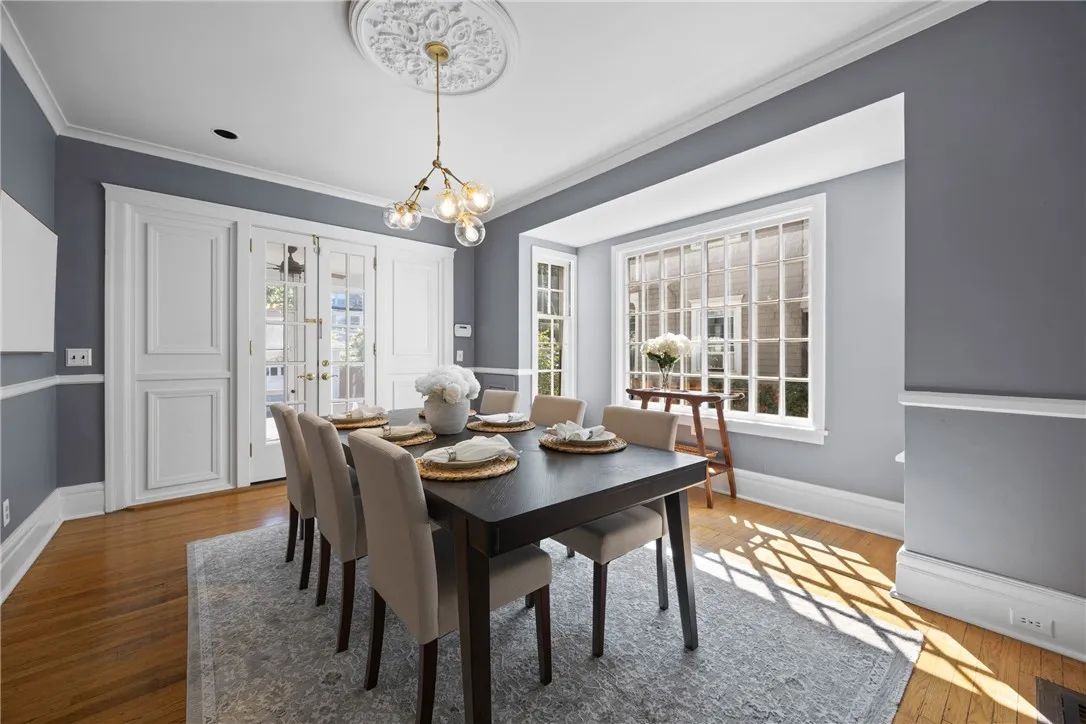 320 Barrington Street, Rochester, New York 14607, Rochester, New York 14607, 4 Bedrooms Bedrooms, 12 Rooms Rooms,3 BathroomsBathrooms,Residential,For Sale,320 Barrington Street, Rochester, New York 14607,0,R1638870
