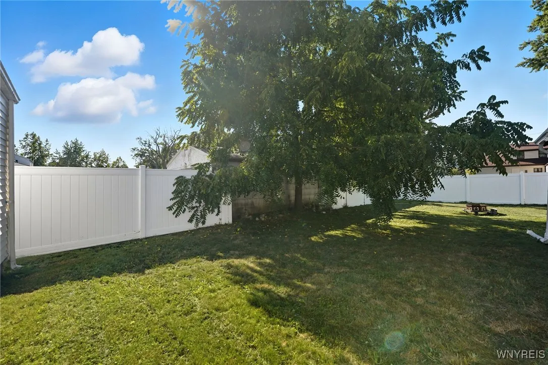 40 Remington Place, Buffalo, New York 14210, Buffalo, New York 14210, 3 Bedrooms Bedrooms, 7 Rooms Rooms,1 BathroomBathrooms,Residential,For Sale,40 Remington Place, Buffalo, New York 14210,0,B1638839