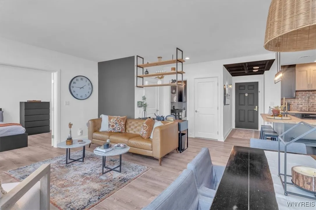 610 Main Street 904, Buffalo, New York 14202, Buffalo, New York 14202, 2 Bedrooms Bedrooms, 4 Rooms Rooms,2 BathroomsBathrooms,Residential,For Sale,610 Main Street 904, Buffalo, New York 14202,0,B1638598