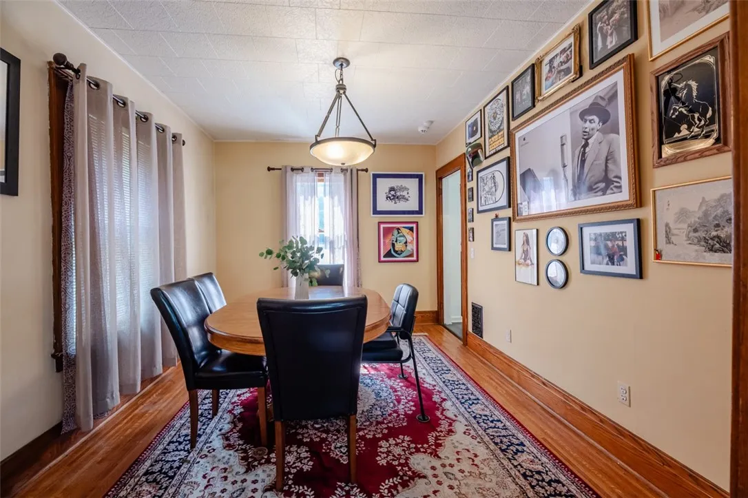 653 Melville Street, Rochester, New York 14609, Rochester, New York 14609, 3 Bedrooms Bedrooms, 6 Rooms Rooms,1 BathroomBathrooms,Residential,For Sale,653 Melville Street, Rochester, New York 14609,0,R1637975