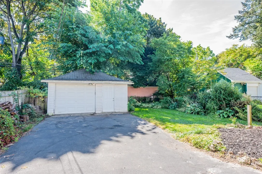653 Melville Street, Rochester, New York 14609, Rochester, New York 14609, 3 Bedrooms Bedrooms, 6 Rooms Rooms,1 BathroomBathrooms,Residential,For Sale,653 Melville Street, Rochester, New York 14609,0,R1637975