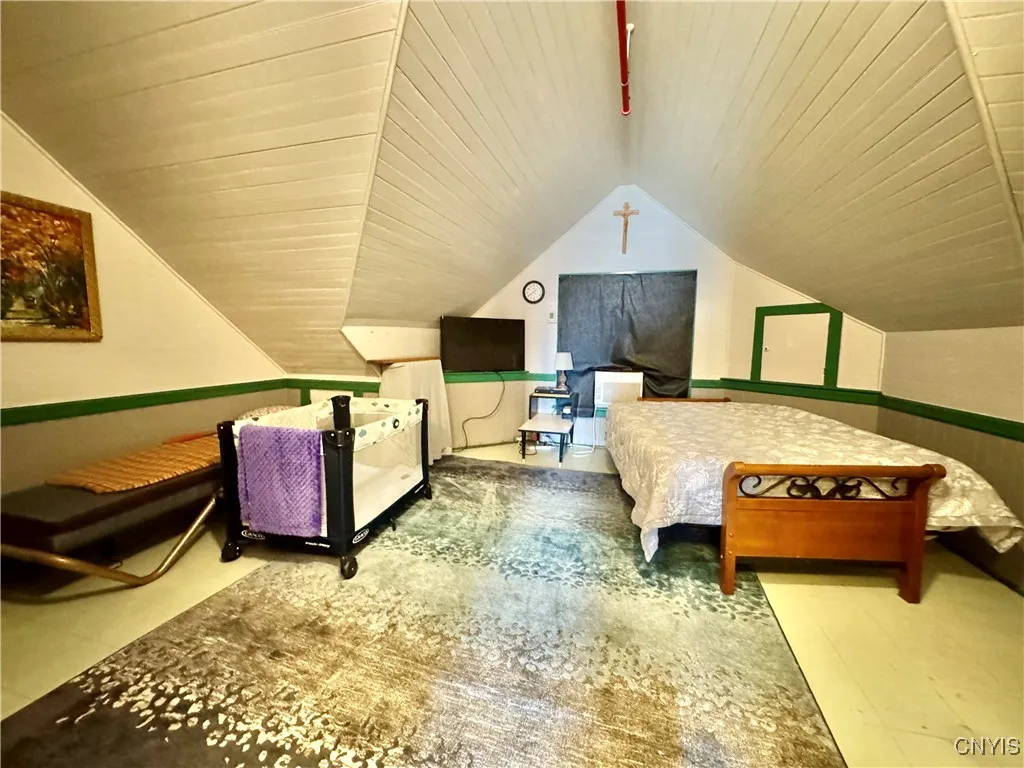 3rd floor bedroom #2