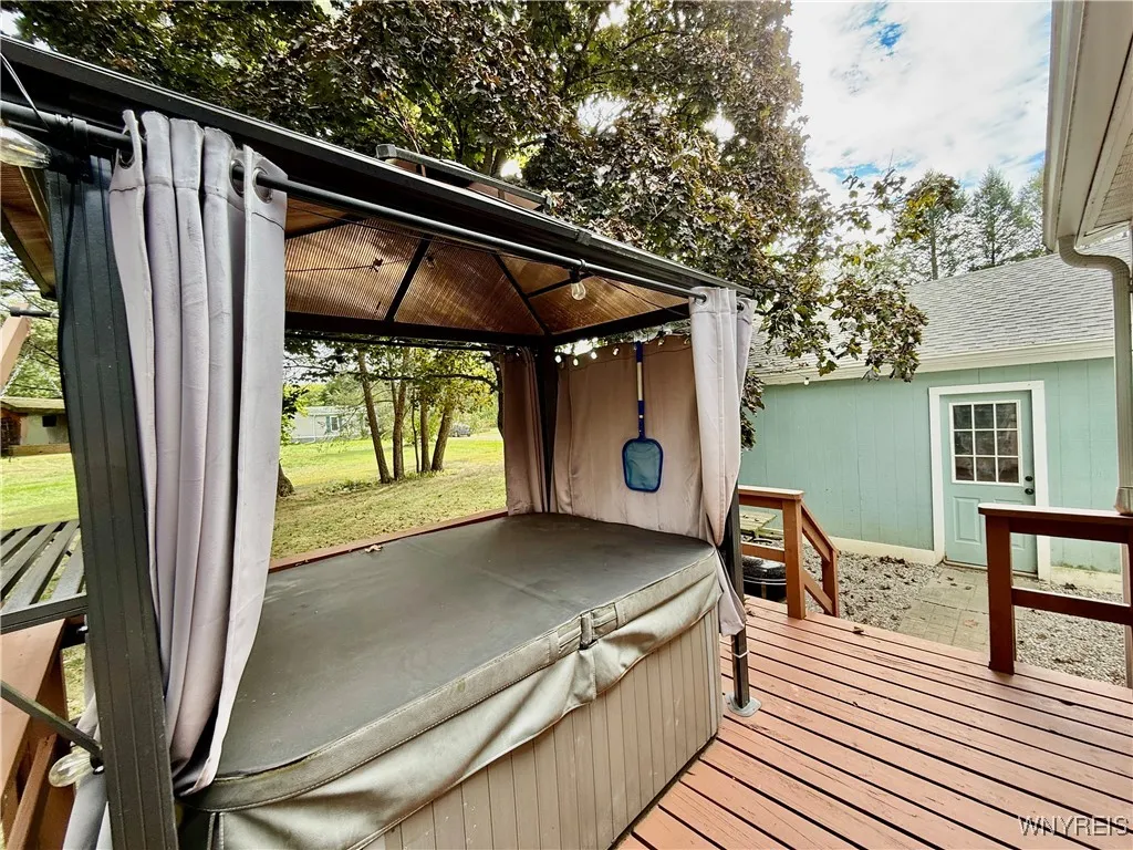 6111 Dacola Shores Road, Conesus, New York 14435, Conesus, New York 14435, 3 Bedrooms Bedrooms, 5 Rooms Rooms,1 BathroomBathrooms,Residential,For Sale,6111 Dacola Shores Road, Conesus, New York 14435,0,B1637151