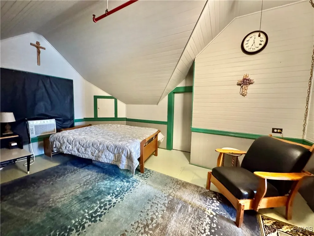 3rd floor bedroom #2