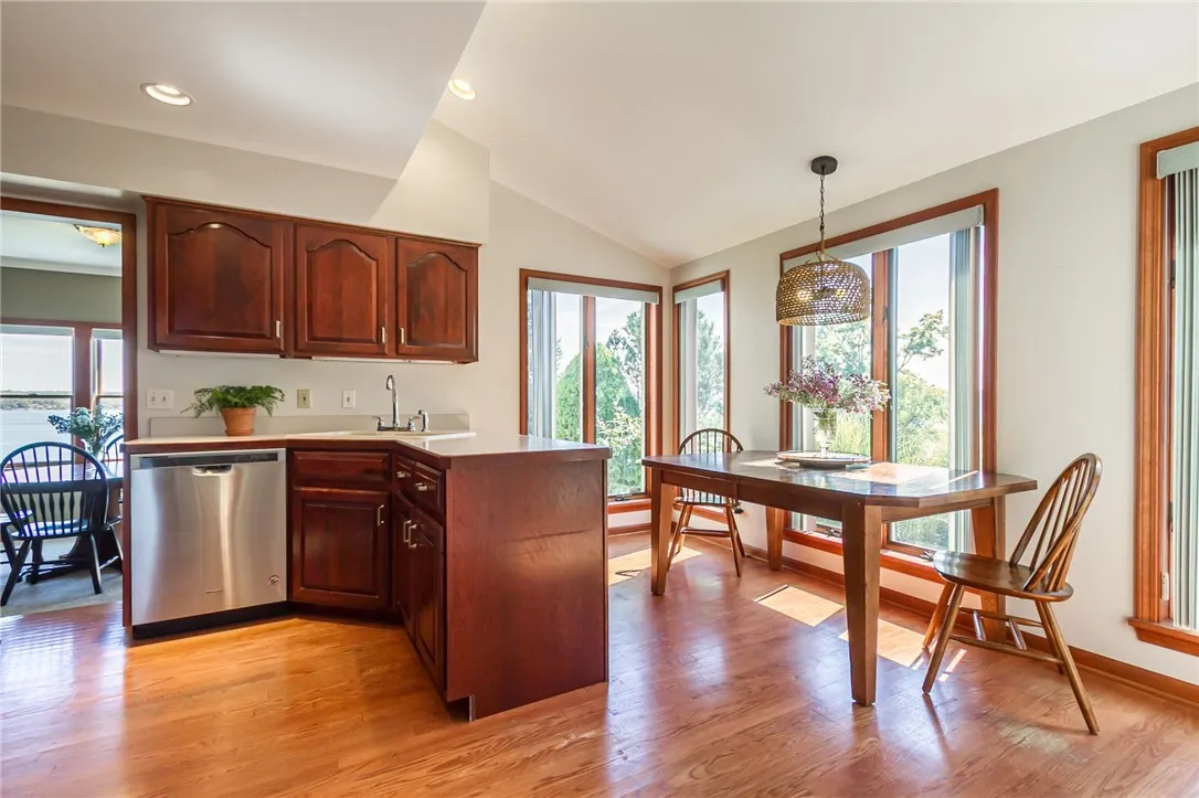 4093 Onnalinda Drive, Canandaigua Town, New York 1, Canandaigua Town, New York 14424, 5 Bedrooms Bedrooms, 13 Rooms Rooms,3 BathroomsBathrooms,Residential,For Sale,4093 Onnalinda Drive, Canandaigua Town, New York 1,0,R1638652
