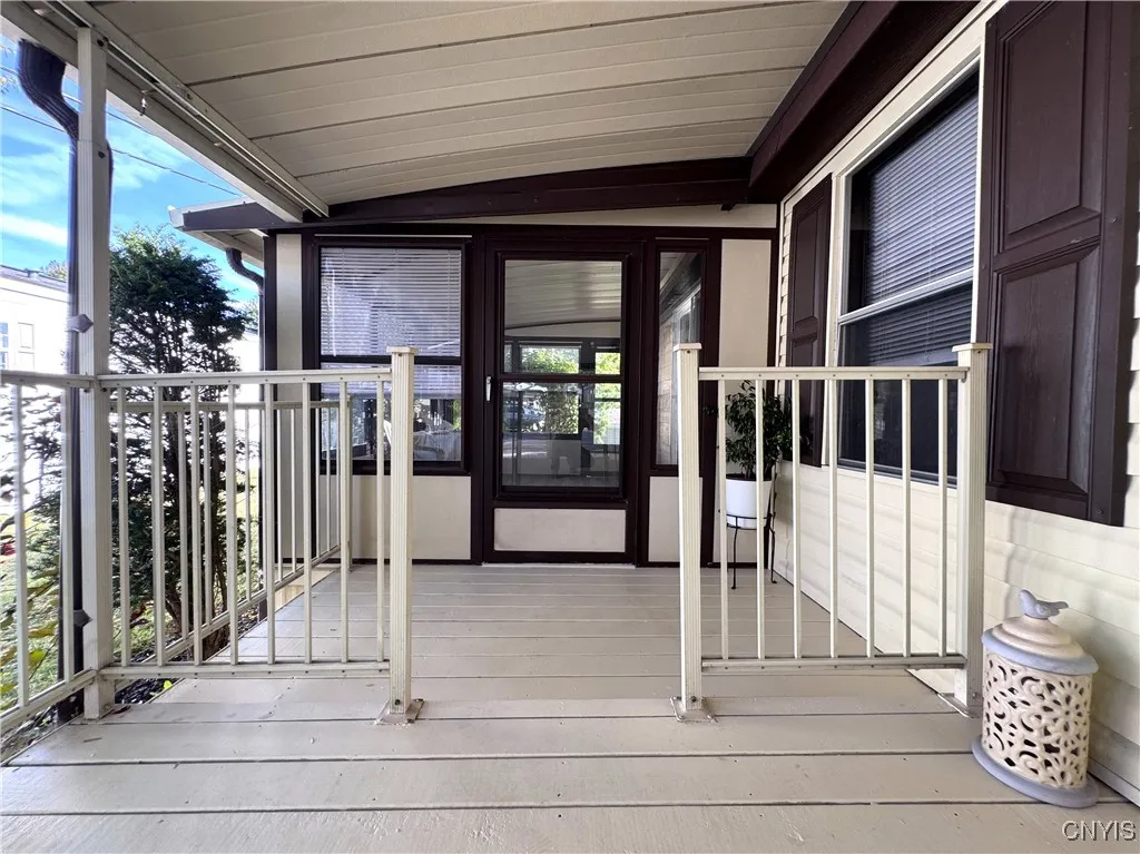 13 Northwood Circle, New Hartford, New York 13413, New Hartford, New York 13413, 3 Bedrooms Bedrooms, 7 Rooms Rooms,2 BathroomsBathrooms,Residential,For Sale,13 Northwood Circle, New Hartford, New York 13413,0,S1638559