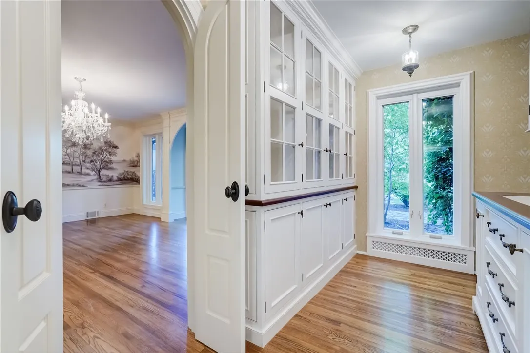 6 Shire Oaks Drive, Pittsford, New York 14534, Pittsford, New York 14534, 3 Bedrooms Bedrooms, 9 Rooms Rooms,2 BathroomsBathrooms,Residential,For Sale,6 Shire Oaks Drive, Pittsford, New York 14534,0,R1638515
