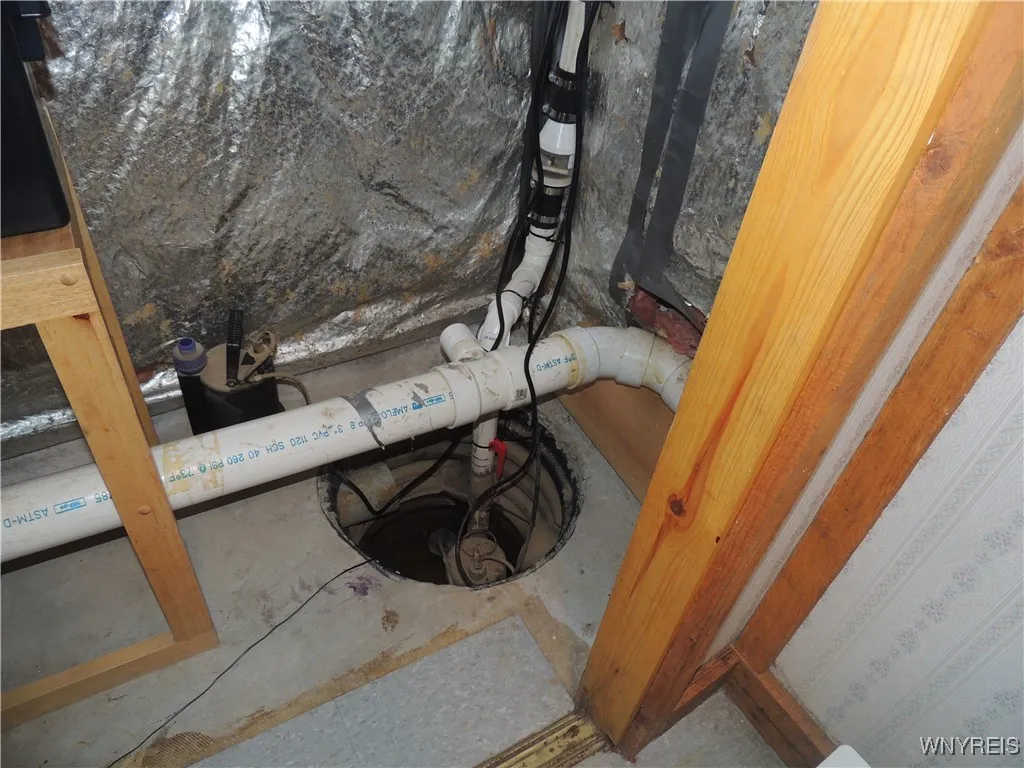 422 Rowley Road, Cheektowaga, New York 14043, Cheektowaga, New York 14043, 2 Bedrooms Bedrooms, 4 Rooms Rooms,1 BathroomBathrooms,Residential,For Sale,422 Rowley Road, Cheektowaga, New York 14043,0,B1638517