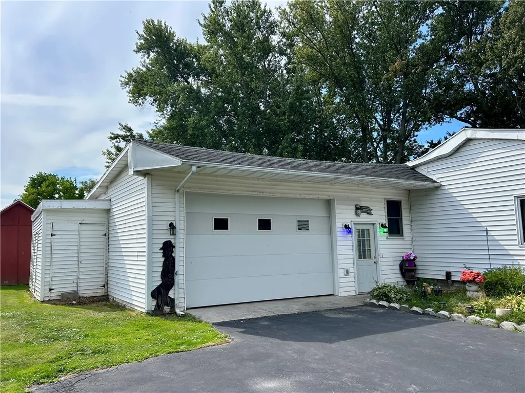 615 Morton Road, Hamlin, New York 14464, Hamlin, New York 14464, 3 Bedrooms Bedrooms, 6 Rooms Rooms,1 BathroomBathrooms,Residential,For Sale,615 Morton Road, Hamlin, New York 14464,0,R1638377