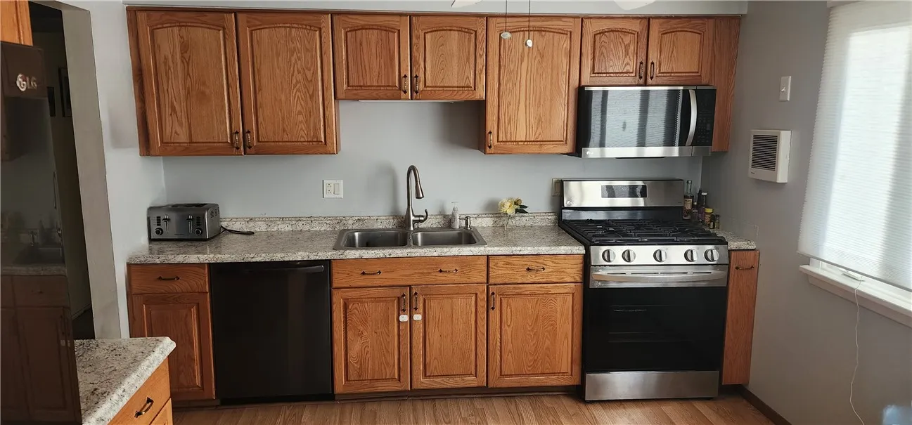 63 Rocmar Drive, Greece, New York 14626, Greece, New York 14626, 5 Bedrooms Bedrooms, 12 Rooms Rooms,2 BathroomsBathrooms,Residential,For Sale,63 Rocmar Drive, Greece, New York 14626,0,R1634603
