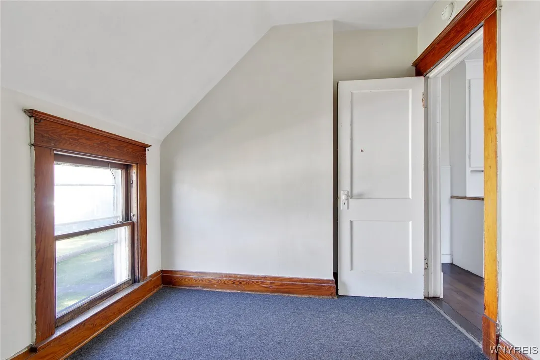 129 Roma Avenue, Buffalo, New York 14215, Buffalo, New York 14215, 4 Bedrooms Bedrooms, ,2 BathroomsBathrooms,Residential,For Sale,129 Roma Avenue, Buffalo, New York 14215,0,B1635611