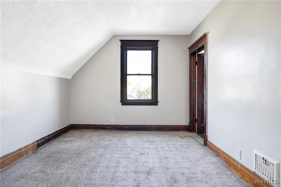 129 Roma Avenue, Buffalo, New York 14215, Buffalo, New York 14215, 4 Bedrooms Bedrooms, ,2 BathroomsBathrooms,Residential,For Sale,129 Roma Avenue, Buffalo, New York 14215,0,B1635611