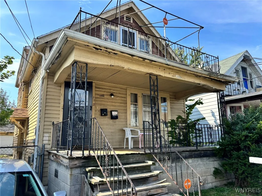 112 Hazelwood Avenue, Buffalo, New York 14215, Buffalo, New York 14215, 4 Bedrooms Bedrooms, ,2 BathroomsBathrooms,Residential,For Sale,112 Hazelwood Avenue, Buffalo, New York 14215,0,B1635360