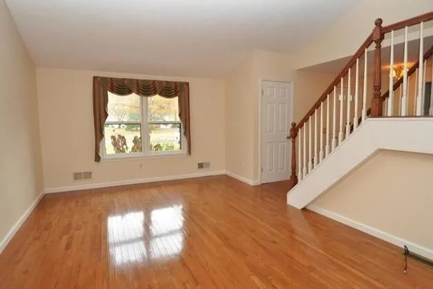 19 Weyburn Way, Perinton, New York 14450, Perinton, New York 14450, 3 Bedrooms Bedrooms, 7 Rooms Rooms,2 BathroomsBathrooms,Residential Lease,For Rent,19 Weyburn Way, Perinton, New York 14450,0,R1638901