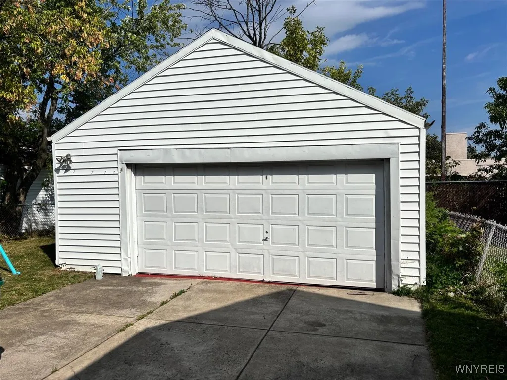 121 Hagen Street, Buffalo, New York 14211, Buffalo, New York 14211, 4 Bedrooms Bedrooms, 8 Rooms Rooms,1 BathroomBathrooms,Residential,For Sale,121 Hagen Street, Buffalo, New York 14211,0,B1635339