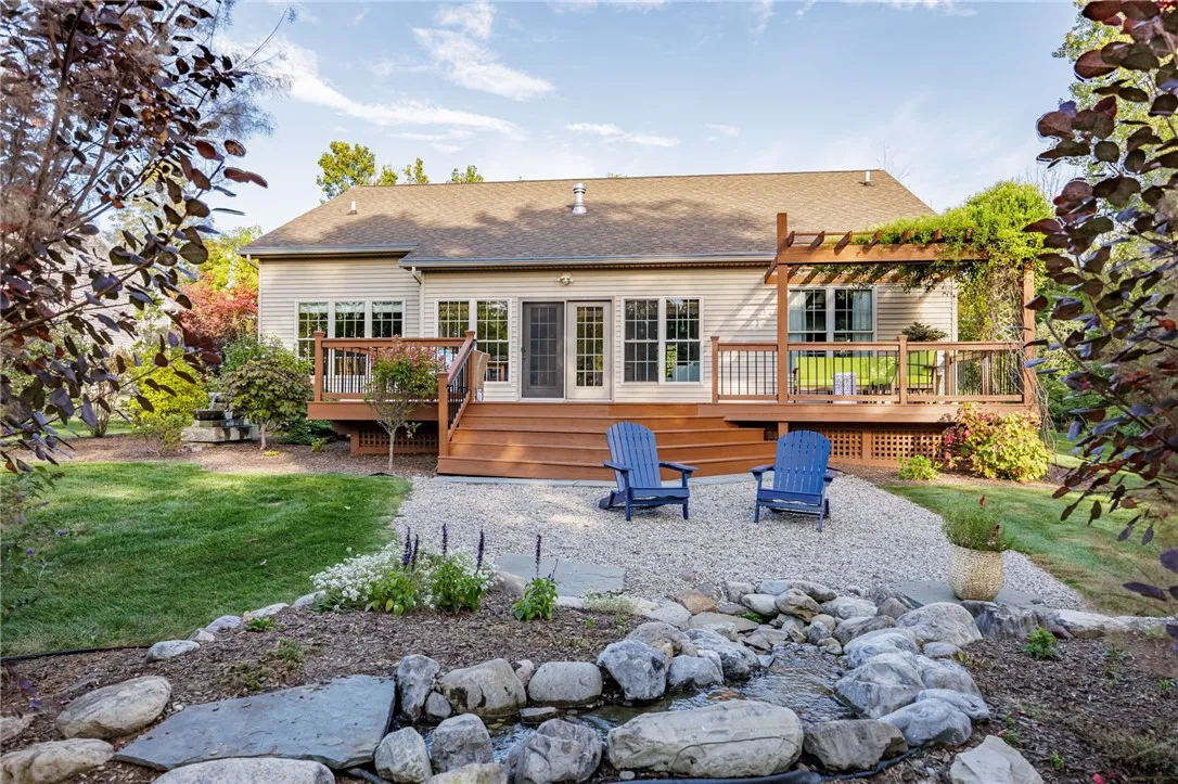 1125 Whalen Road, Penfield, New York 14526, Penfield, New York 14526, 3 Bedrooms Bedrooms, 7 Rooms Rooms,2 BathroomsBathrooms,Residential,For Sale,1125 Whalen Road, Penfield, New York 14526,0,R1638891