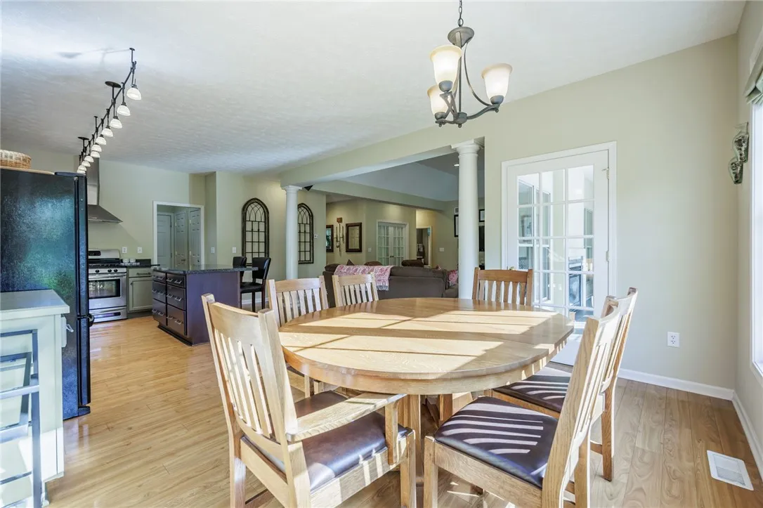 1125 Whalen Road, Penfield, New York 14526, Penfield, New York 14526, 3 Bedrooms Bedrooms, 7 Rooms Rooms,2 BathroomsBathrooms,Residential,For Sale,1125 Whalen Road, Penfield, New York 14526,0,R1638891