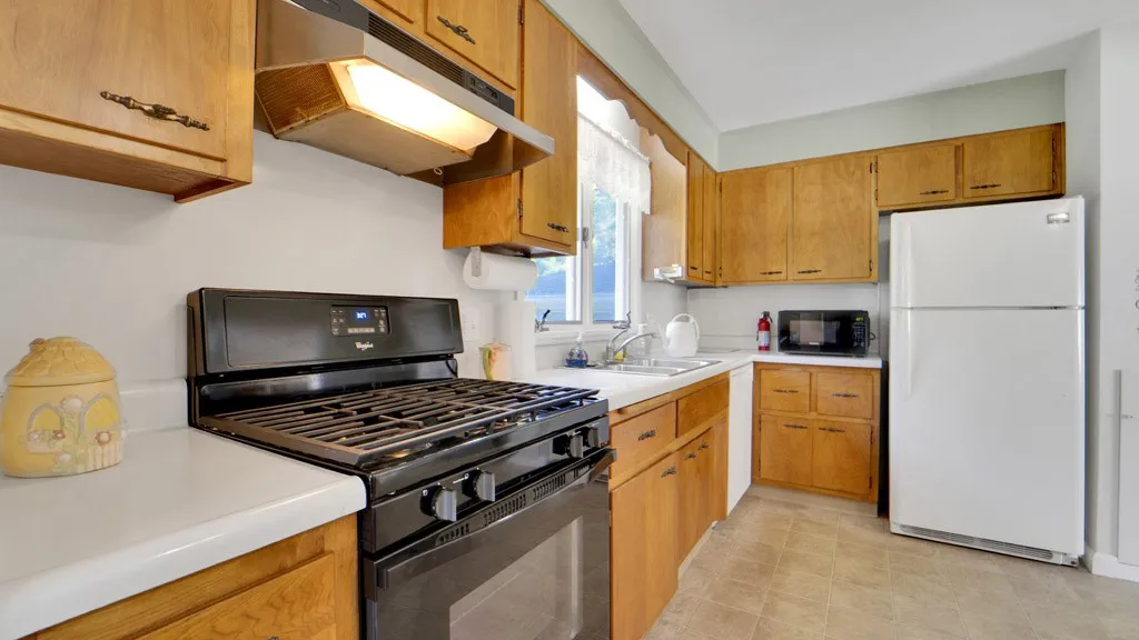 146 Fiesta Road, Greece, New York 14626, Greece, New York 14626, 4 Bedrooms Bedrooms, 8 Rooms Rooms,1 BathroomBathrooms,Residential,For Sale,146 Fiesta Road, Greece, New York 14626,0,R1637835
