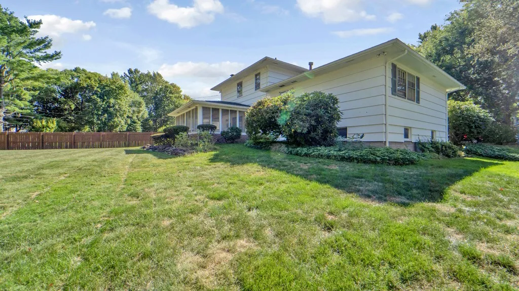 146 Fiesta Road, Greece, New York 14626, Greece, New York 14626, 4 Bedrooms Bedrooms, 8 Rooms Rooms,1 BathroomBathrooms,Residential,For Sale,146 Fiesta Road, Greece, New York 14626,0,R1637835