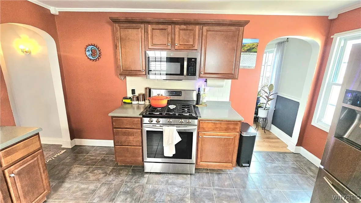 30 Strathmore Avenue, Buffalo, New York 14220, Buffalo, New York 14220, 3 Bedrooms Bedrooms, 9 Rooms Rooms,1 BathroomBathrooms,Residential,For Sale,30 Strathmore Avenue, Buffalo, New York 14220,0,B1638872