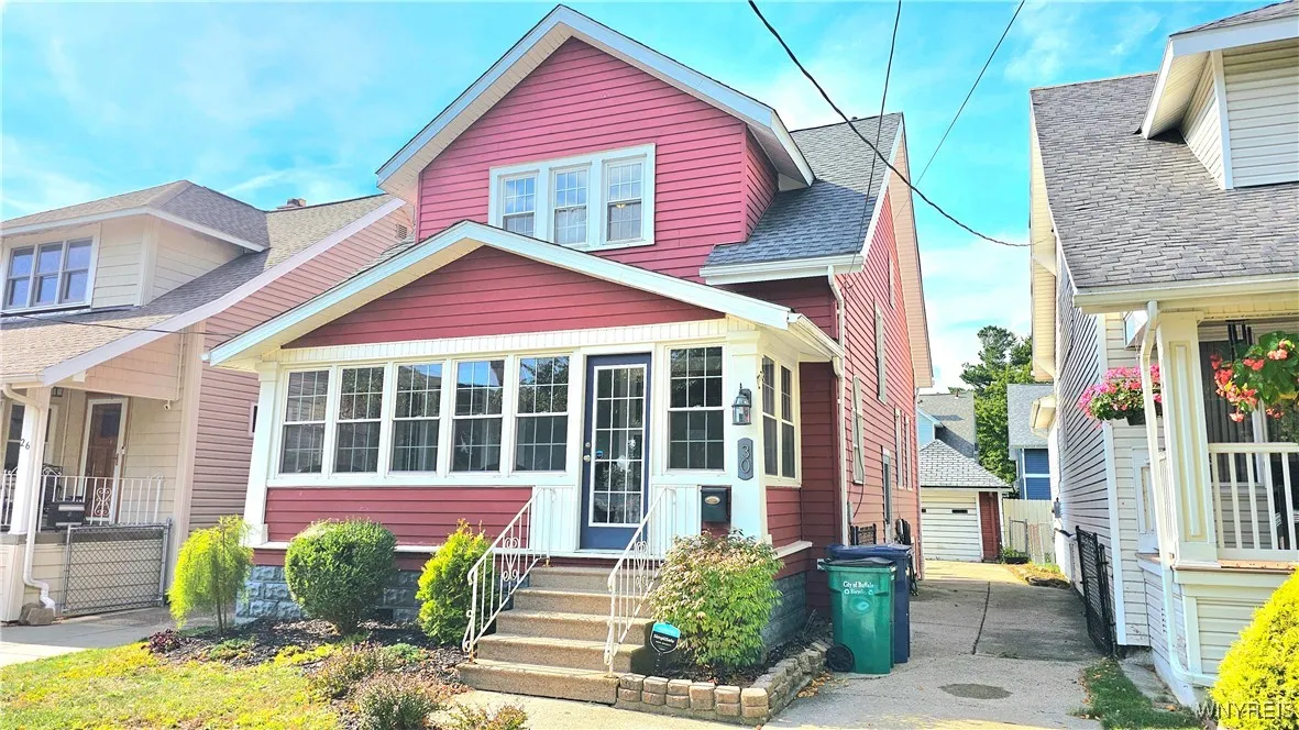 30 Strathmore Avenue, Buffalo, New York 14220, Buffalo, New York 14220, 3 Bedrooms Bedrooms, 9 Rooms Rooms,1 BathroomBathrooms,Residential,For Sale,30 Strathmore Avenue, Buffalo, New York 14220,0,B1638872