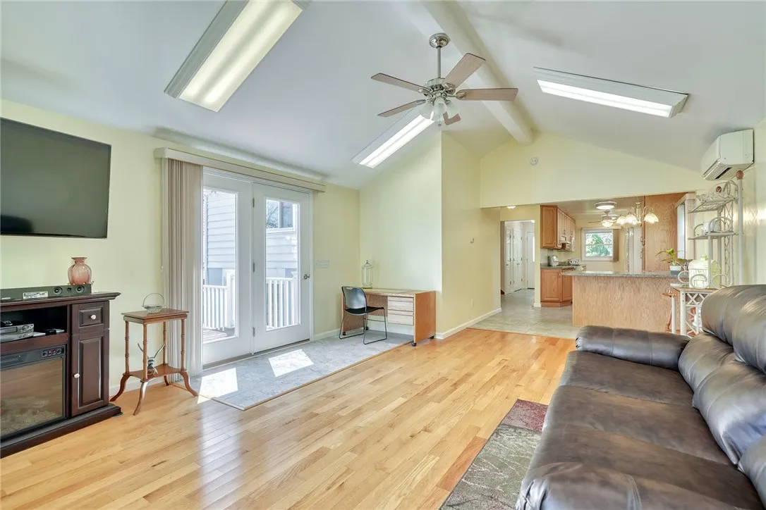 2189 Lake Road, Seneca Falls, New York 13148, Seneca Falls, New York 13148, 3 Bedrooms Bedrooms, 7 Rooms Rooms,3 BathroomsBathrooms,Residential,For Sale,2189 Lake Road, Seneca Falls, New York 13148,0,R1637299