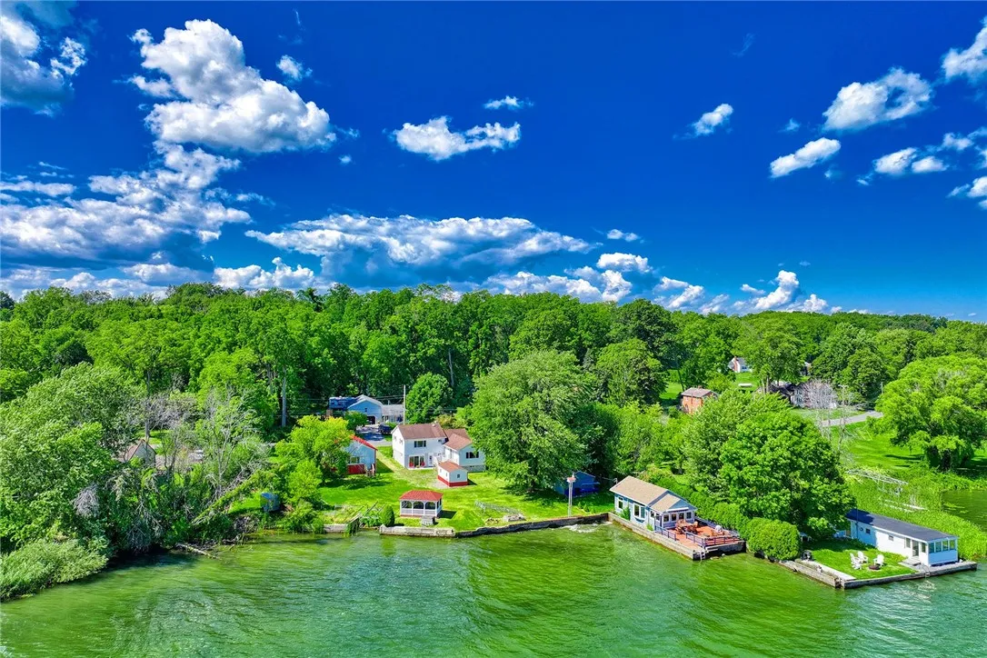 2189 Lake Road, Seneca Falls, New York 13148, Seneca Falls, New York 13148, 3 Bedrooms Bedrooms, 7 Rooms Rooms,3 BathroomsBathrooms,Residential,For Sale,2189 Lake Road, Seneca Falls, New York 13148,0,R1637299