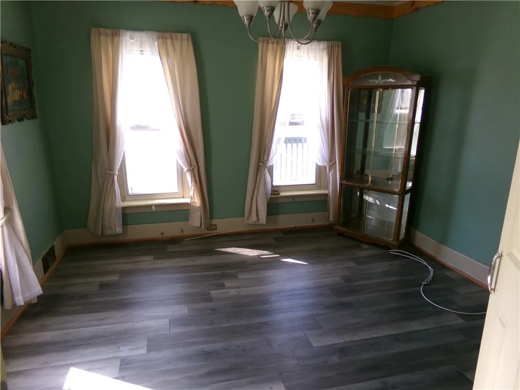 6 Depew Ave, Lyons, New York 14489, Lyons, New York 14489, 3 Bedrooms Bedrooms, 7 Rooms Rooms,1 BathroomBathrooms,Residential,For Sale,6 Depew Ave, Lyons, New York 14489,0,R1637890