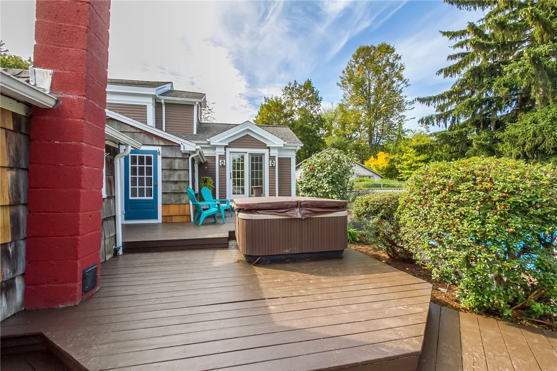 7837 Jay Street, Williamson, New York 14589, Williamson, New York 14589, 3 Bedrooms Bedrooms, 10 Rooms Rooms,2 BathroomsBathrooms,Residential,For Sale,7837 Jay Street, Williamson, New York 14589,0,R1638861
